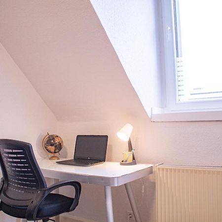 Bis 5 Personen, Parkplatz, Arbeitsplatz Apartment Золинген Екстериор снимка